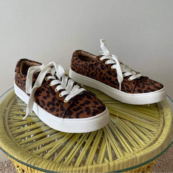LOFT Shoes - Loft Leopard Print Lace Up Sneaker size 7
